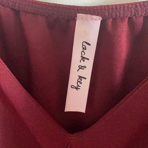 M Boutique V Neck Ruffle Dress - Picture 3 of 4